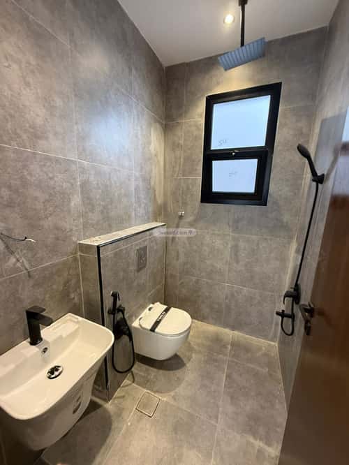 6 bedroom apartment in Al Janadriyah 5