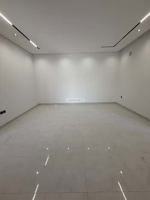 5 bedroom floor in Al Janadriyah 10