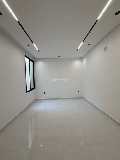 5 bedroom floor in Al Janadriyah 13