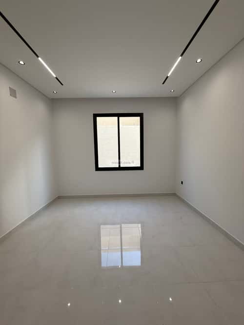 5 bedroom floor in Al Janadriyah 3