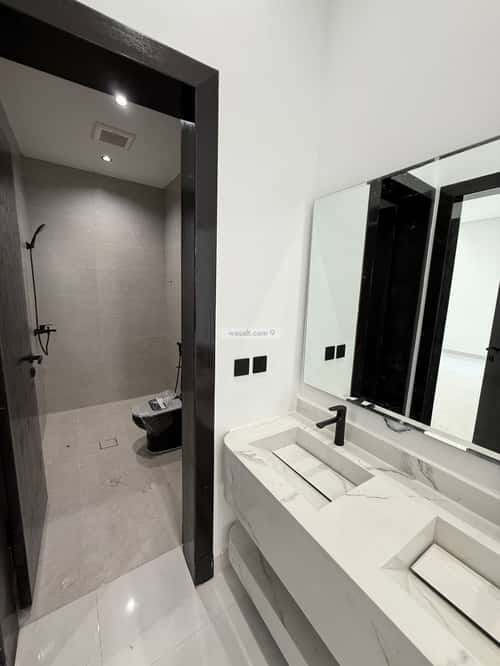 5 bedroom floor in Al Janadriyah 14