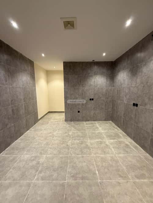 6 bedroom apartment in Al Janadriyah 5