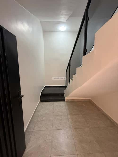 شقة 6 غرف في الندوة، الرياض 13