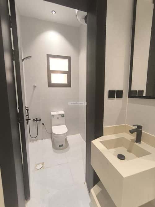5 bedroom floor in Al Janadriyah 11