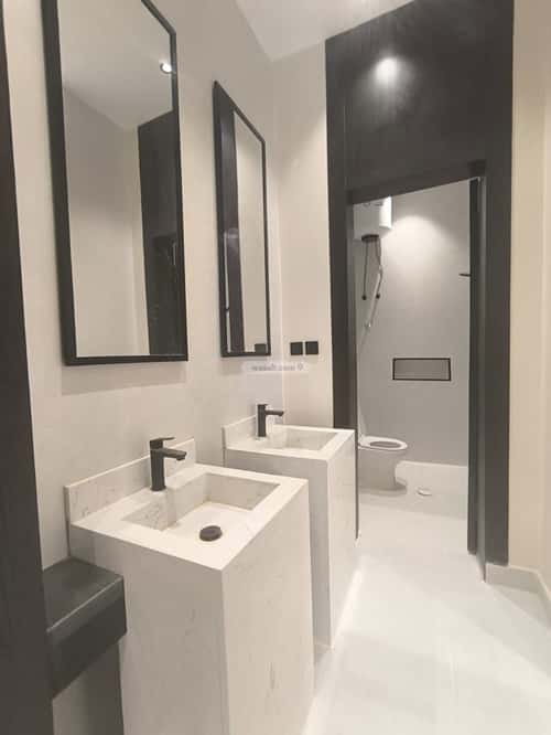 5 bedroom floor in Al Janadriyah 4