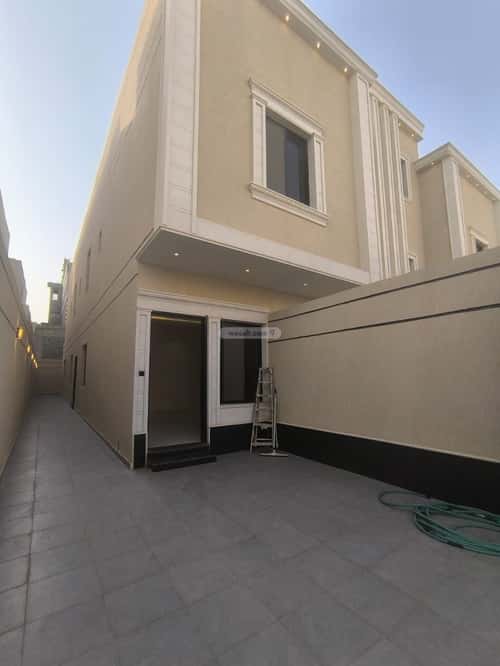 5 bedroom floor in Al Janadriyah 5