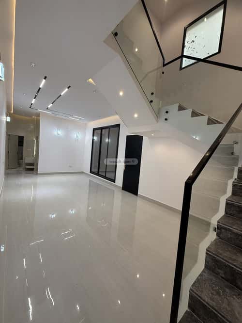 7 bedroom villa in Al Maizilah 3