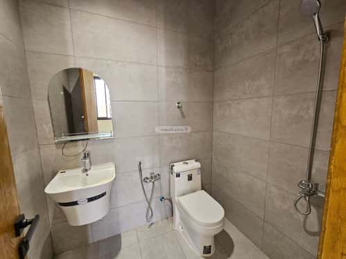 4 bedroom floor in Al Janadriyah 5