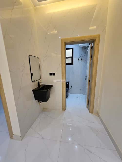 4 bedroom floor in Dhahrat Al Badiah 5