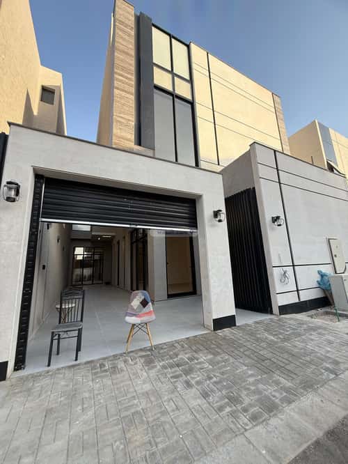 7 bedroom villa in Al Nadwah 15