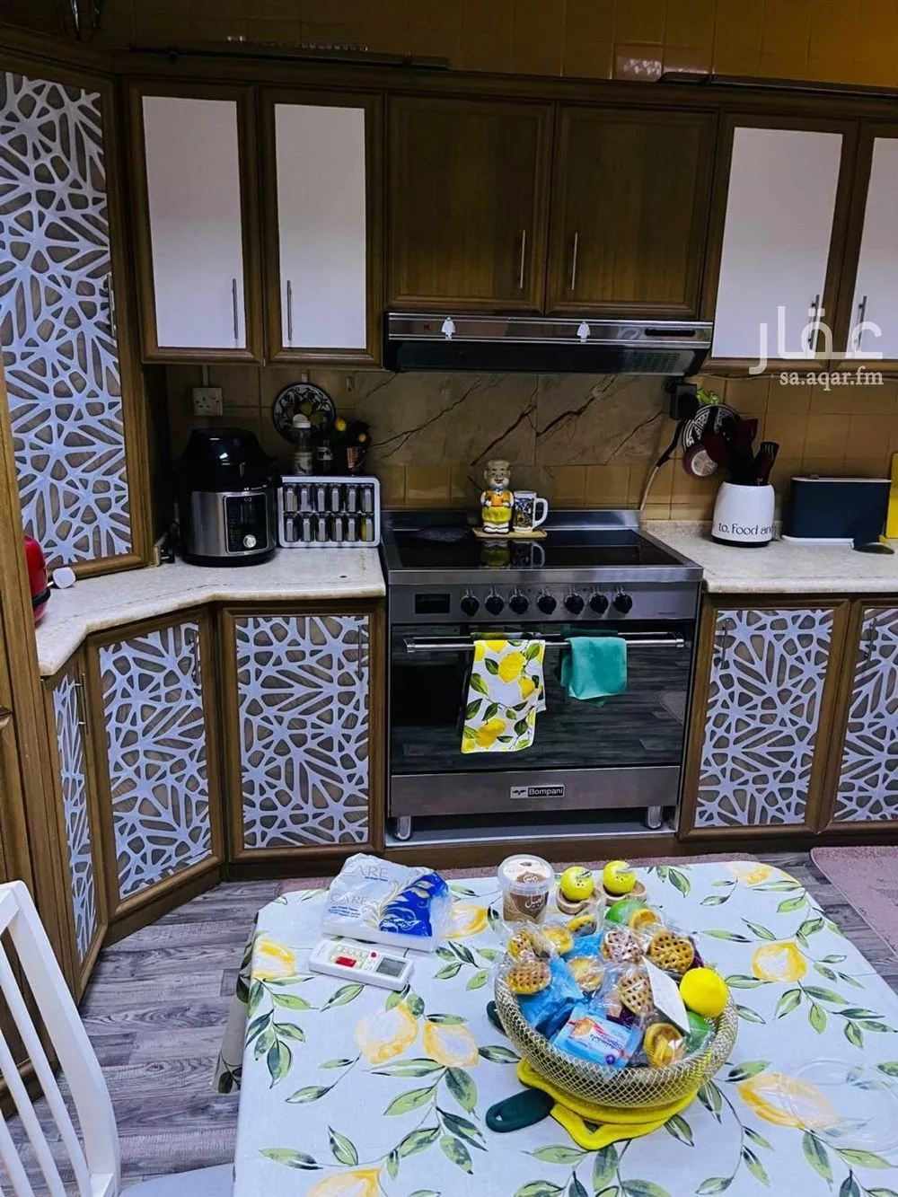 4 bedroom apartment in King Abdullah 10