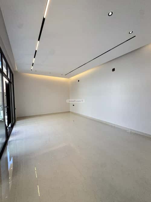 6 bedroom villa in Al Khaleej 3