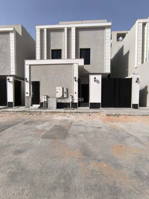 5 bedroom floor in Al Maizilah 4