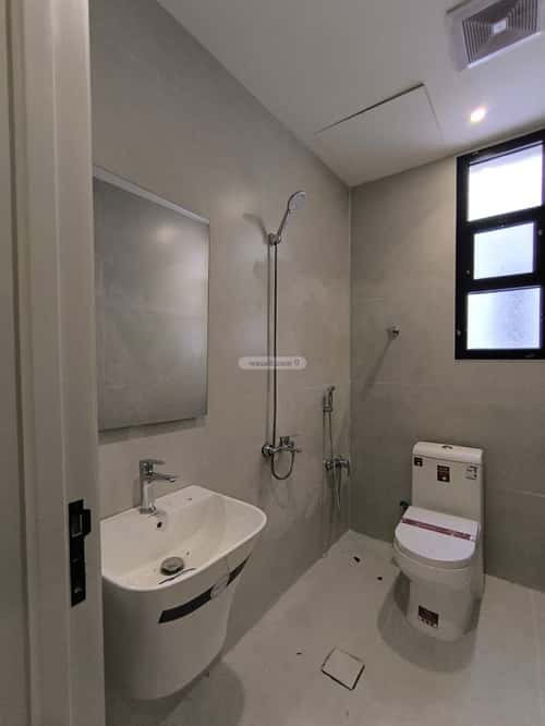 5 bedroom floor in Al Maizilah 17