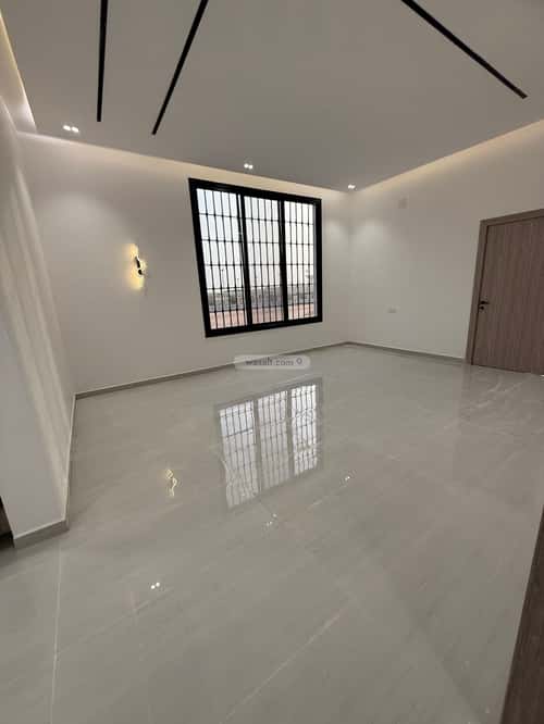 5 bedroom floor in Al Janadriyah 2