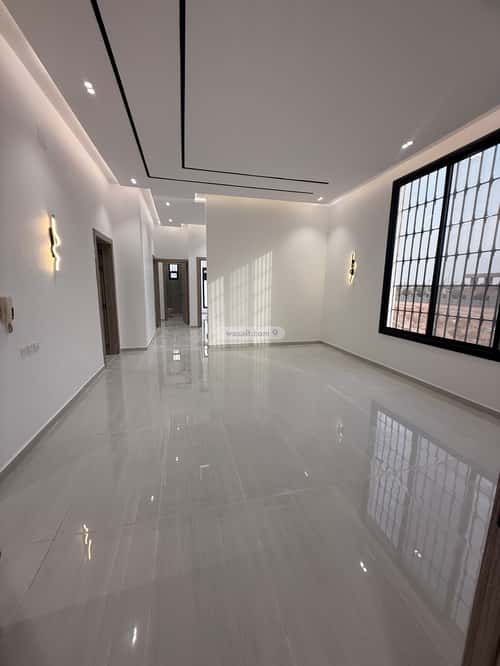 5 bedroom floor in Al Janadriyah 10