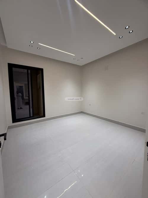 5 bedroom floor in Al Janadriyah 11