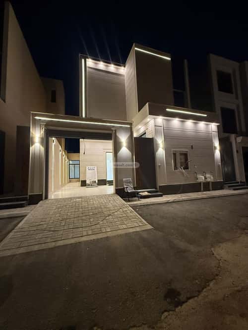 5 bedroom floor in Al Janadriyah 8