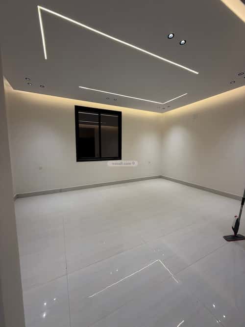 5 bedroom floor in Al Janadriyah 5