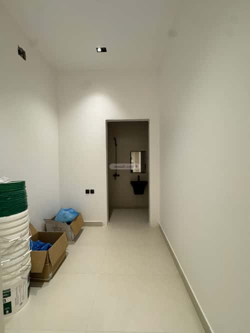 4 bedroom floor in Al Khaleej 9