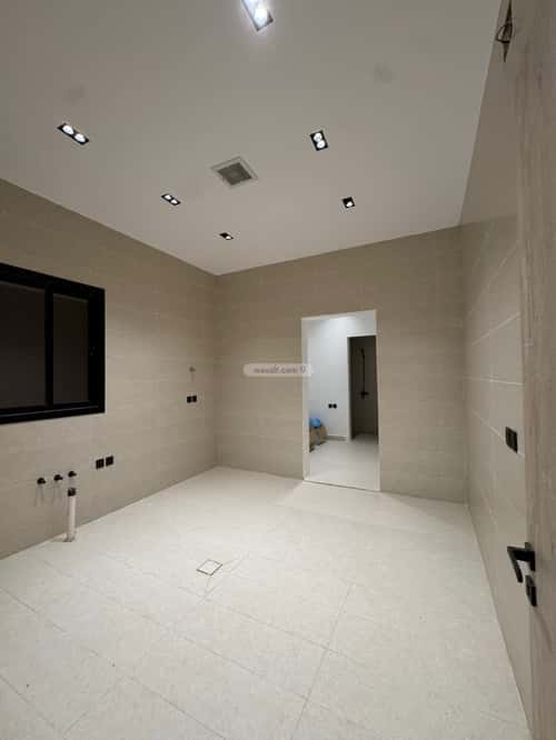 4 bedroom floor in Al Khaleej 18