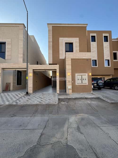 4 bedroom floor in Al Khaleej 17