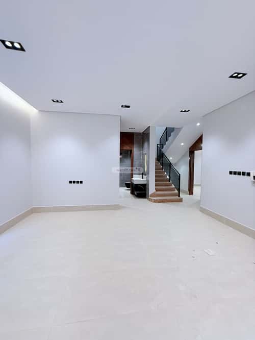 6 bedroom villa in Okaz 4