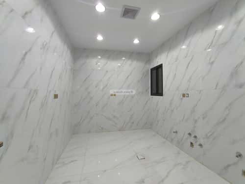 6 bedroom floor in Okaz 3