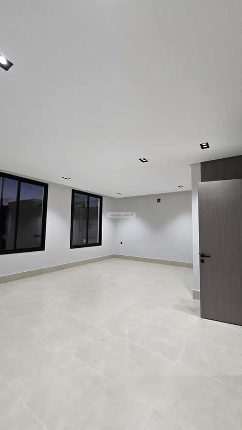 5 bedroom villa in Al Uraija Al Gharbi 4
