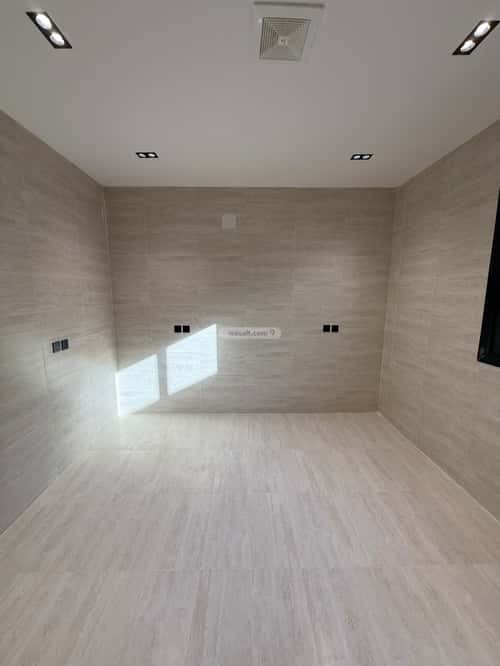 4 bedroom apartment in Al Maizilah 9