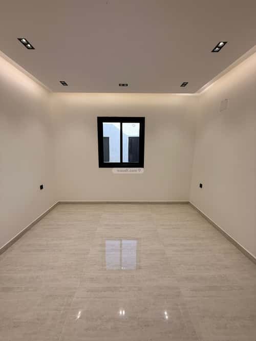 4 bedroom apartment in Al Maizilah 10