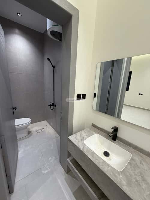 5 bedroom floor in Badr 4