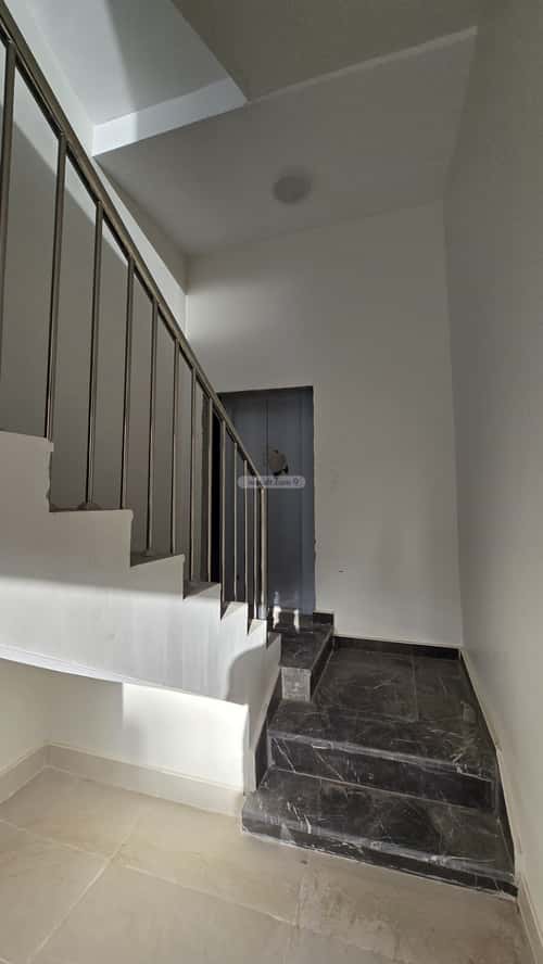 2 bedroom apartment in Al Awali 6