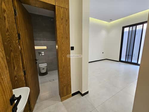 5 bedroom villa in Al Janadriyah 16