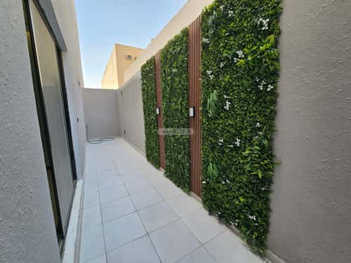 5 bedroom villa in Al Janadriyah 11