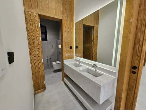 5 bedroom villa in Al Janadriyah 5