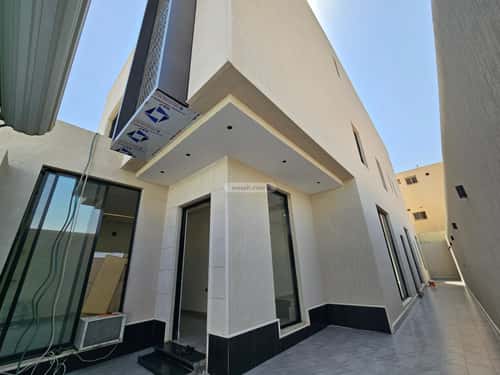 4 bedroom floor in Ishbiliyah 5