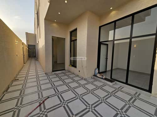 4 bedroom floor in Al Maizilah 7