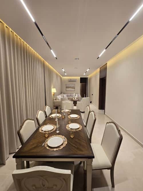 6 bedroom floor in Okaz 3