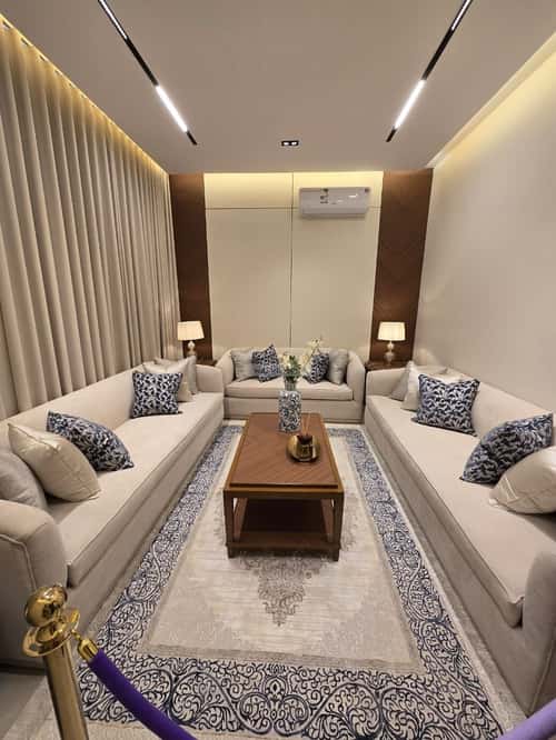 6 bedroom floor in Okaz 13