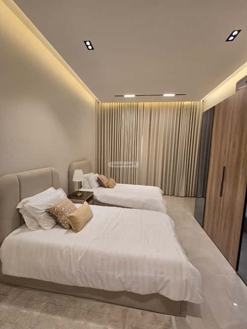 6 bedroom floor in Okaz 12