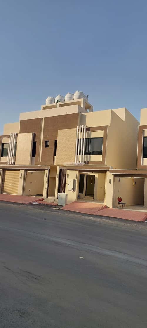 فيلا 6 غرف في بدر 3