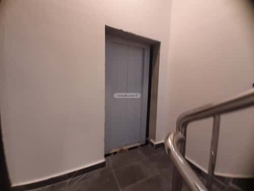 4 bedroom floor in Tuwaiq 15