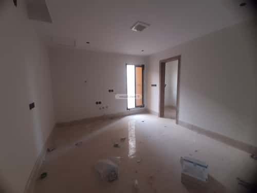 4 bedroom floor in Tuwaiq 1