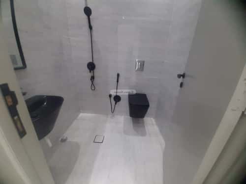 5 bedroom floor in Al Awali 4