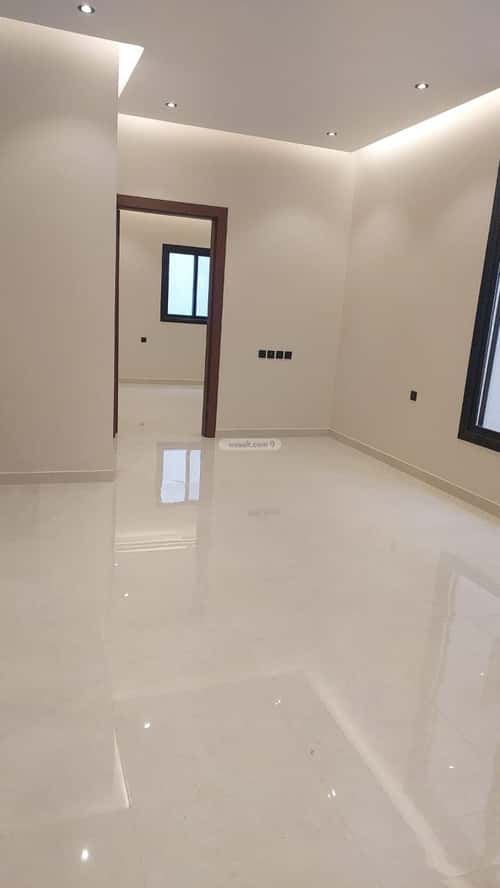 7 bedroom villa in Al Awali 8