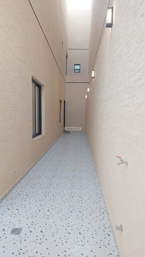 7 bedroom villa in Al Awali 5