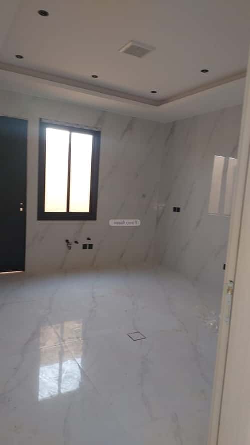 فيلا 7 غرف في العوالي 4