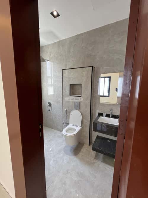 4 bedroom floor in Al Janadriyah 3