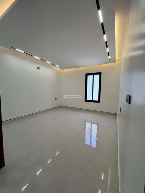 4 bedroom floor in Al Janadriyah 10